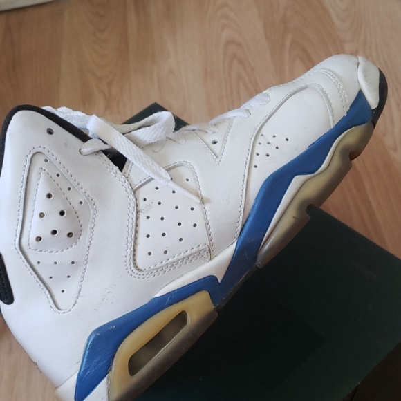 Jordans - Picture 5 of 6